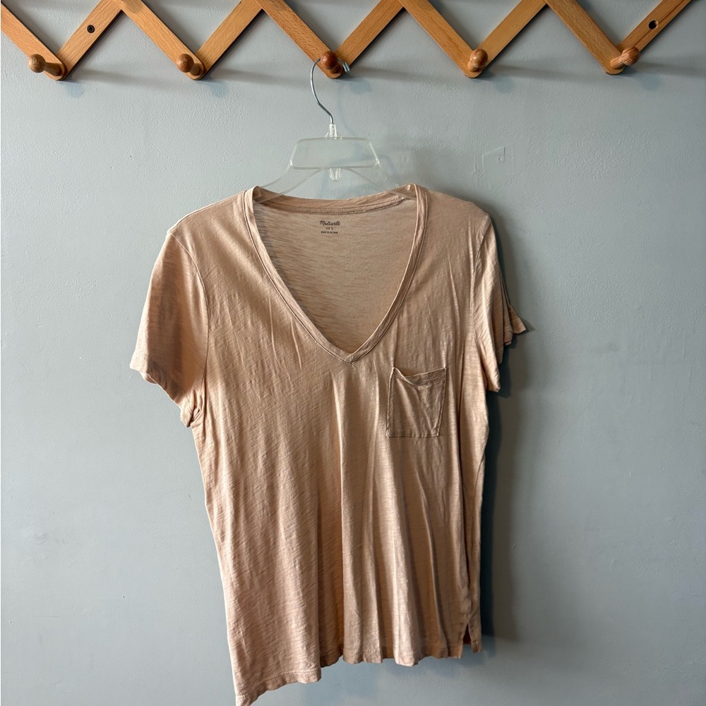 Madewell Tan short sleeve v neck t shirt